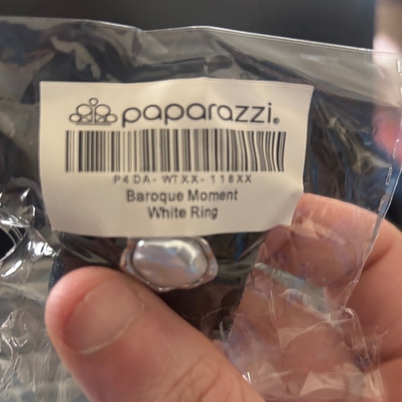 Paparazzi Silver and Black Ring - Picture 2 of 2